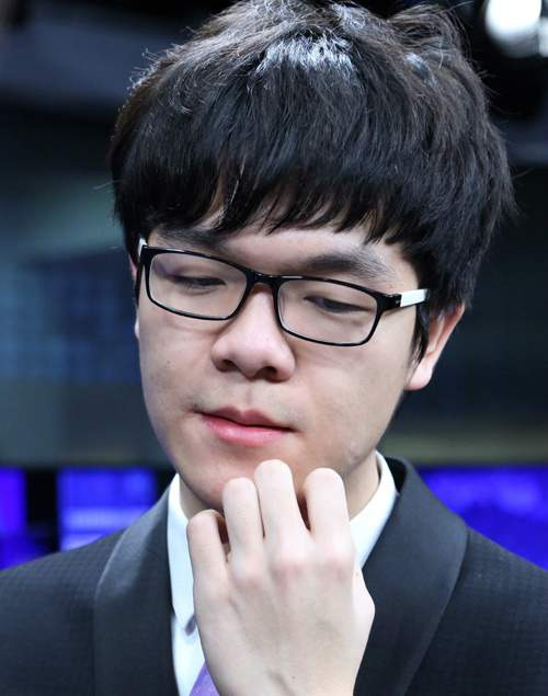 커제 9단 나이 프로필 고향 상금, LG배 기권 논란과 칭화대 졸업 및 최근 근황 완벽 분석