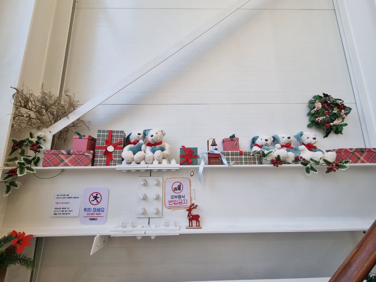 SJ커피 - 서구 석남동 대형카페 실내모습