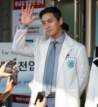 중증외상센터 백강혁