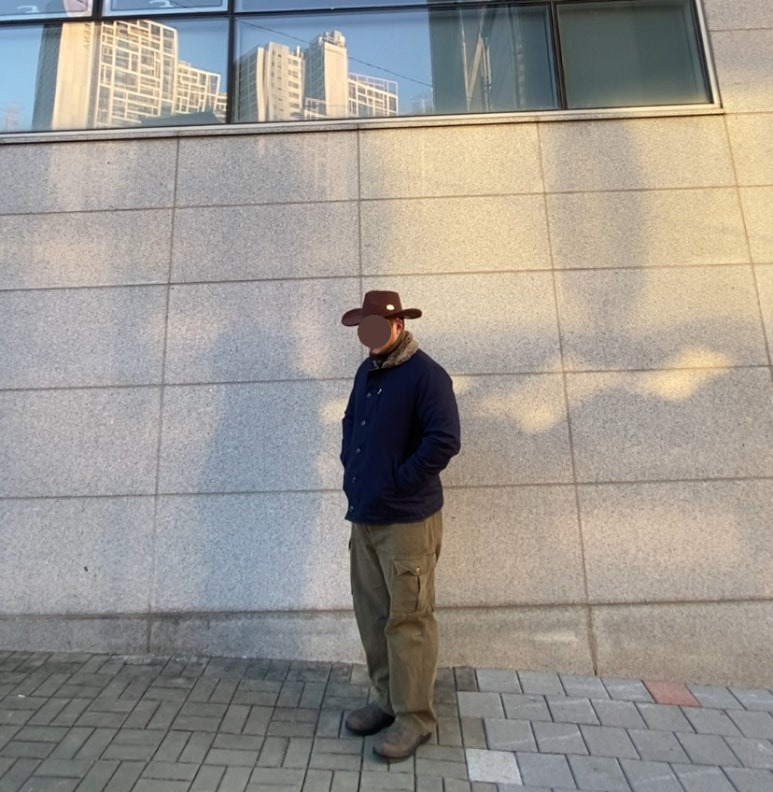 데일리룩('26.1.11.)유니버셜 케미스트리 페도라 카우보이 웨스턴모자, 밴웍스 폴라티, 프리즘웍스 덱자켓 EDGAR N-1, 프리즘웍스 카고팬츠, 블런드스톤 585 러스틱브라운