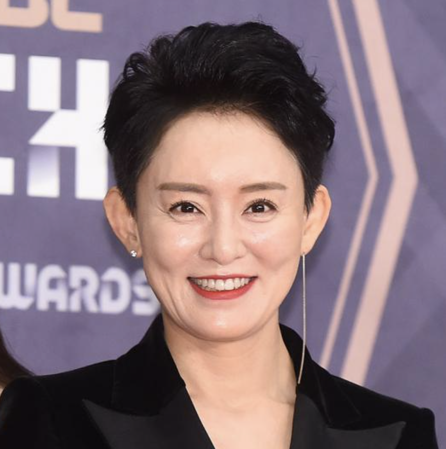 윤다경 프로필