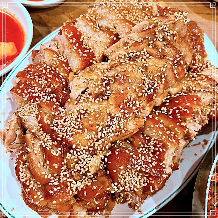 강서&#44; 화곡 본동시장 맛집 하루 5백족 팔리는 족발&#44; 순대와 순댓국 리필 서비스
