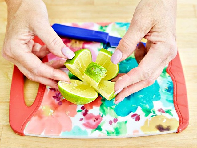 라임·레몬즙 짜는법, 레몬즙 짜는 기계, 요리, 연어, 샐러드, 레모네이드, 팁줌 매일꿀정보