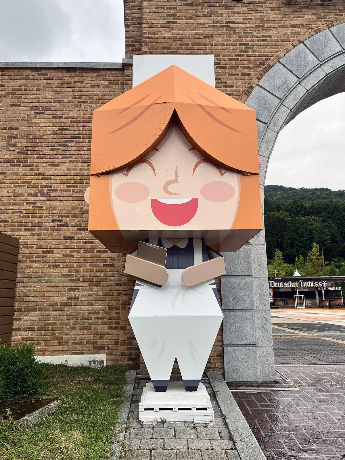 독일마을 파독전시관 입구 : 여자 간호사