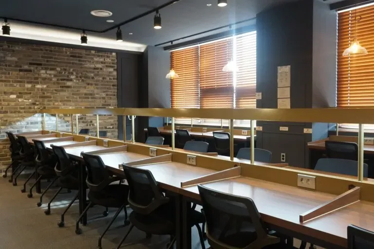 공부하기 좋은 카페 추천 완벽 학습 공간_1