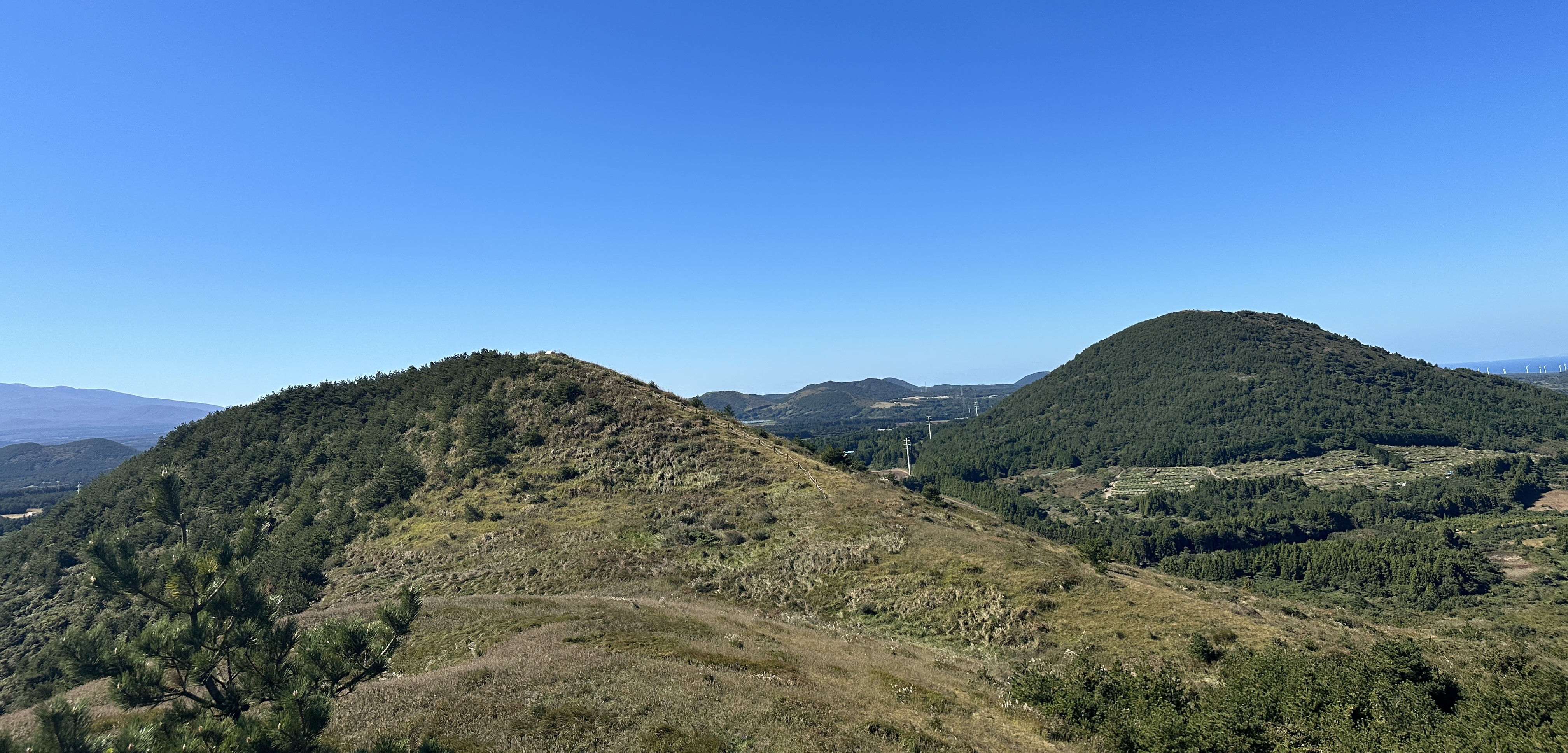 동검은이오름 / 동거문오름 정상