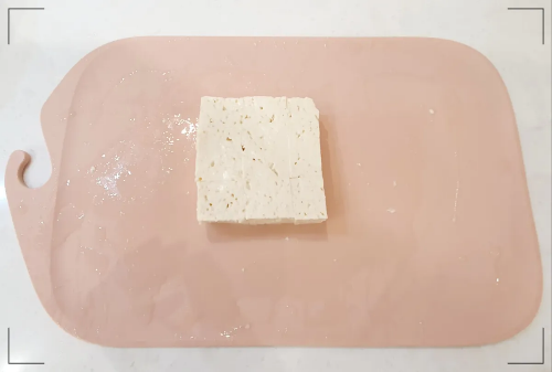 두부-한 모-자르기