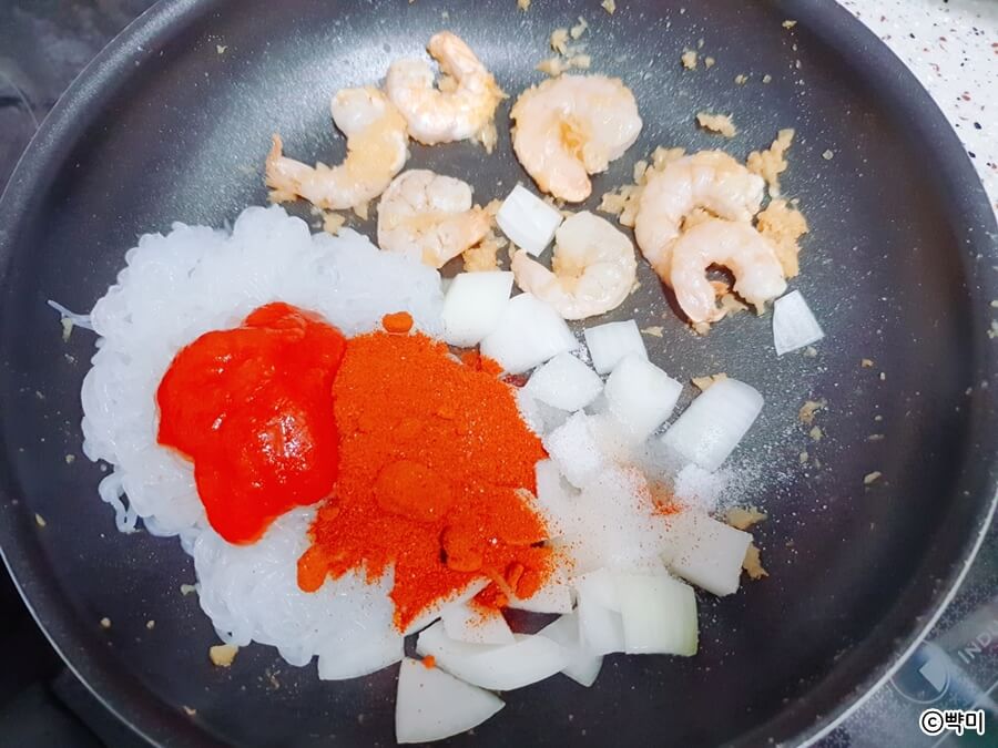 칠리새우-실곤약-볶음면-만들기-다이어트-곤약면-요리