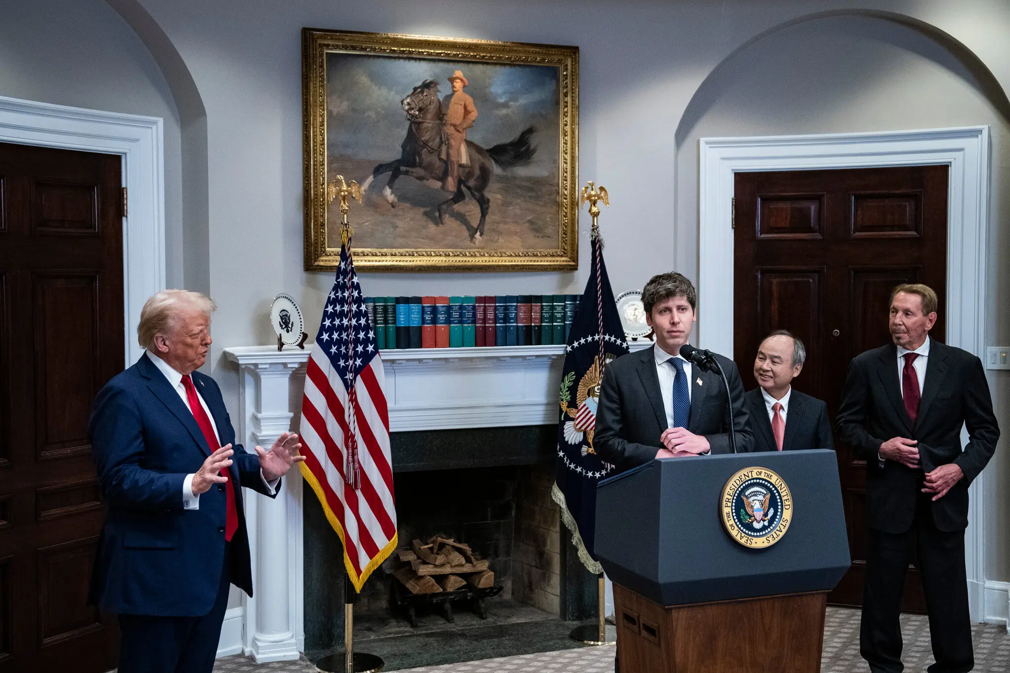 백악관을 방문해서 트럼프 앞에서 연설중인 샘알트먼