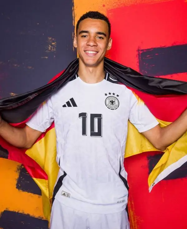 독일 무시알라 선수