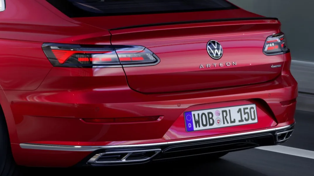 아테온 R라인 후면