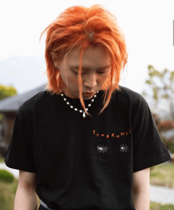지올팍_검은티셔치사진