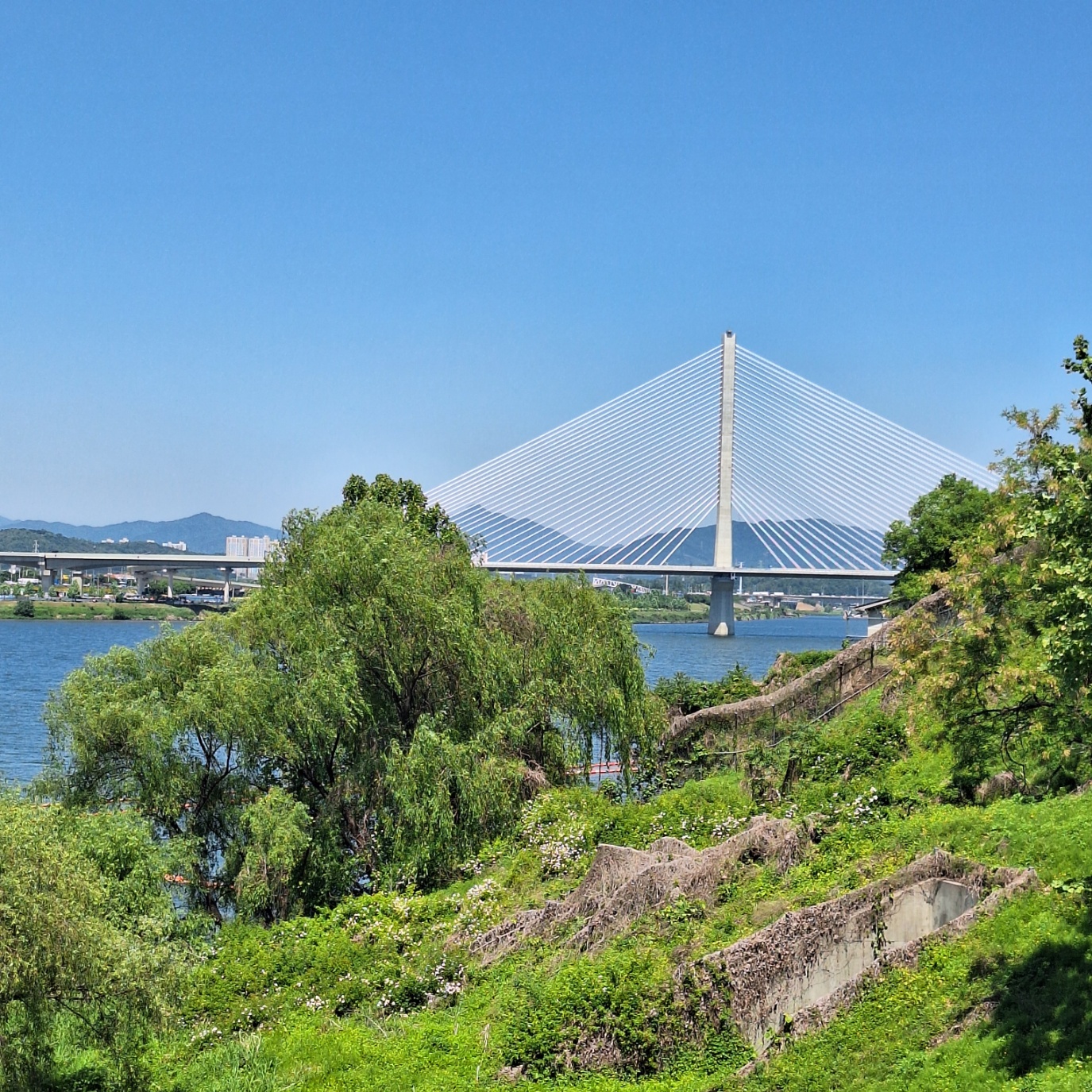 구리암사대교와 고덕대교