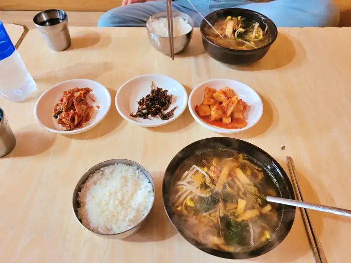 생방송 오늘저녁 경주 팔우정 해장국거리 경주식 묵해장국 모자반 해장국 맛집