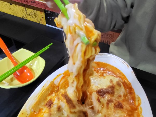 디델리-라볶이그라탕