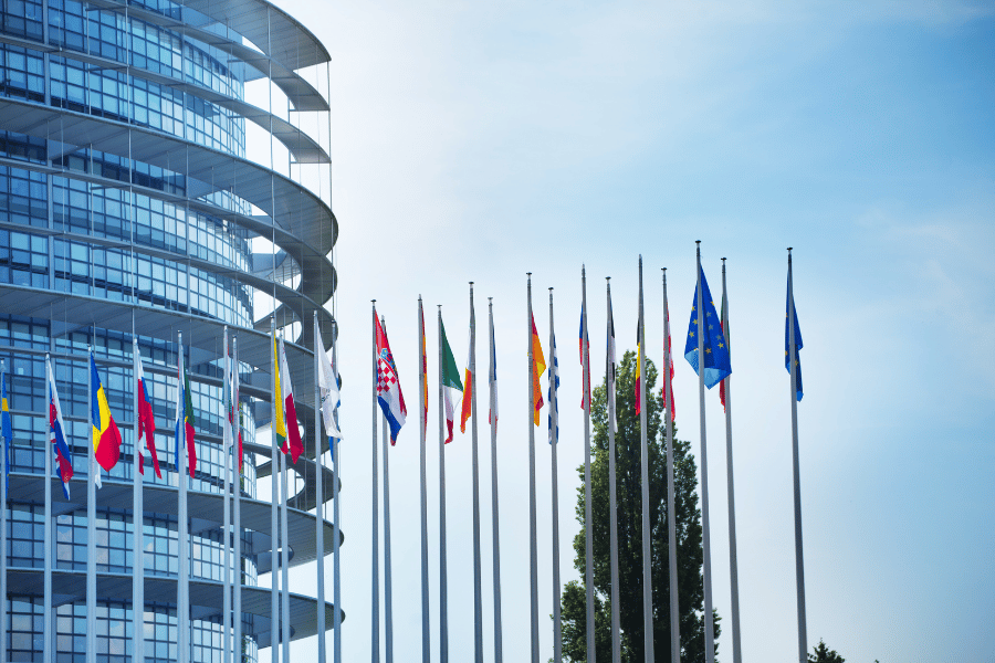 유럽 여행 필수 꿀팁 &ndash; 교통&amp;#44; 숙박&amp;#44; 음식 완벽 정리