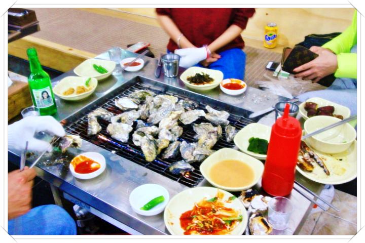 생생정보-제-1427회-전남-여수-굴파전-굴회무침-굴구이-맛집-위치 data-ke-mobilestyle=