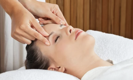 알로에 베라 젤 마사지