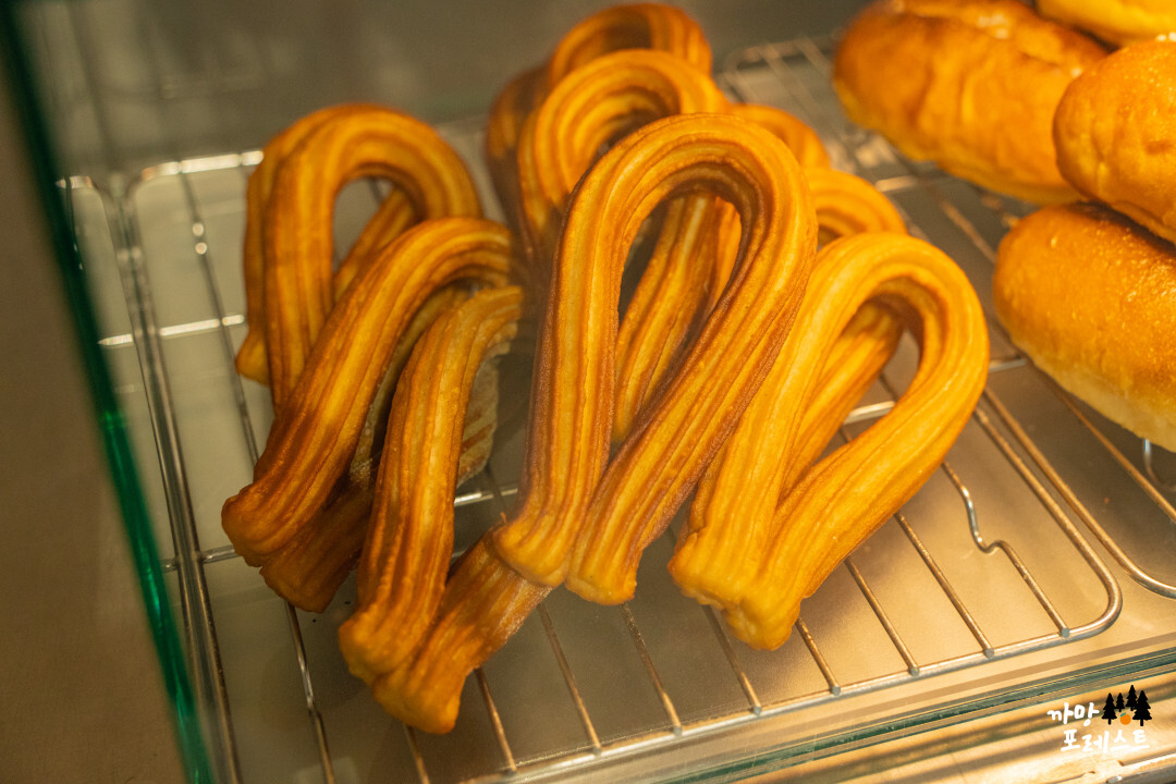 꼬스뗀뇨 츄러스