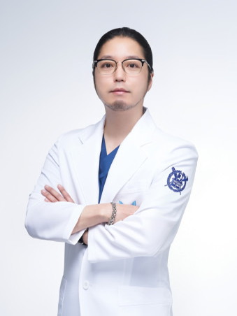 김형규 치과의사