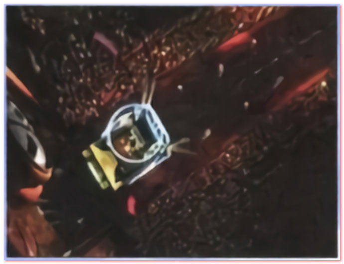 이데아가 탄 퍼레이드카가 개선문 안으로 진입한다