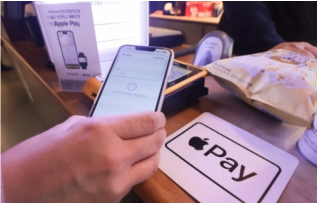 애플페이.ApplePay.삼성전자반격.삼성페이·네이버페이·카카오버페이 손잡는다