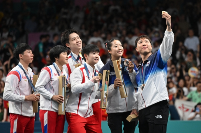 신유빈 셀카 리정식 김금용
