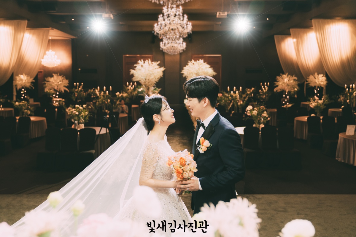 mj컨벤션 다이너스티홀 서브스냅 신랑신부 연출