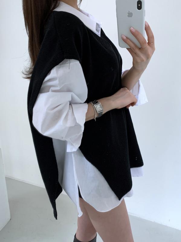 레이어드 옆트임 니트조끼