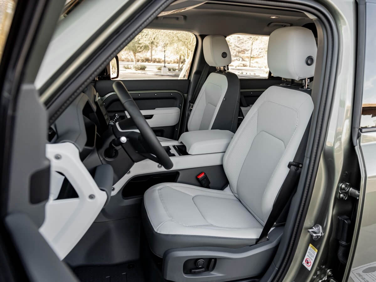 디펜더110 제원 및 가격 총정리 (2025년형)