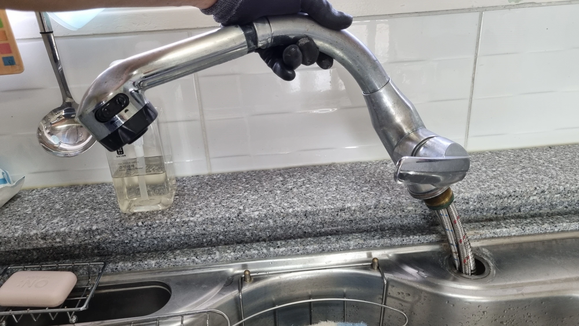 싱크대 원홀수전 뗀 모습