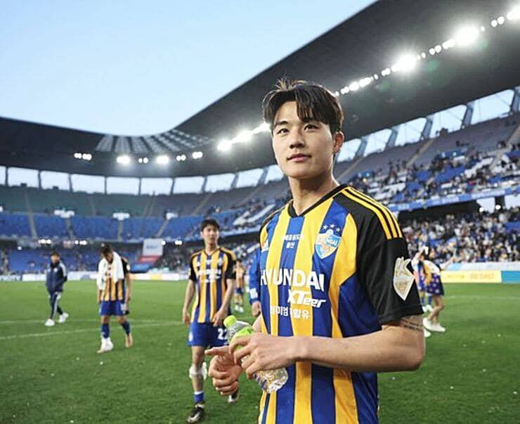 설영우-축구선수
