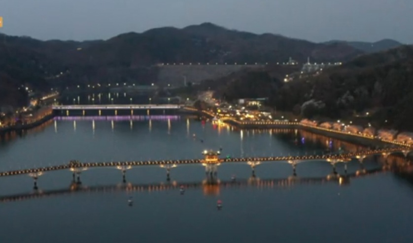 월영교