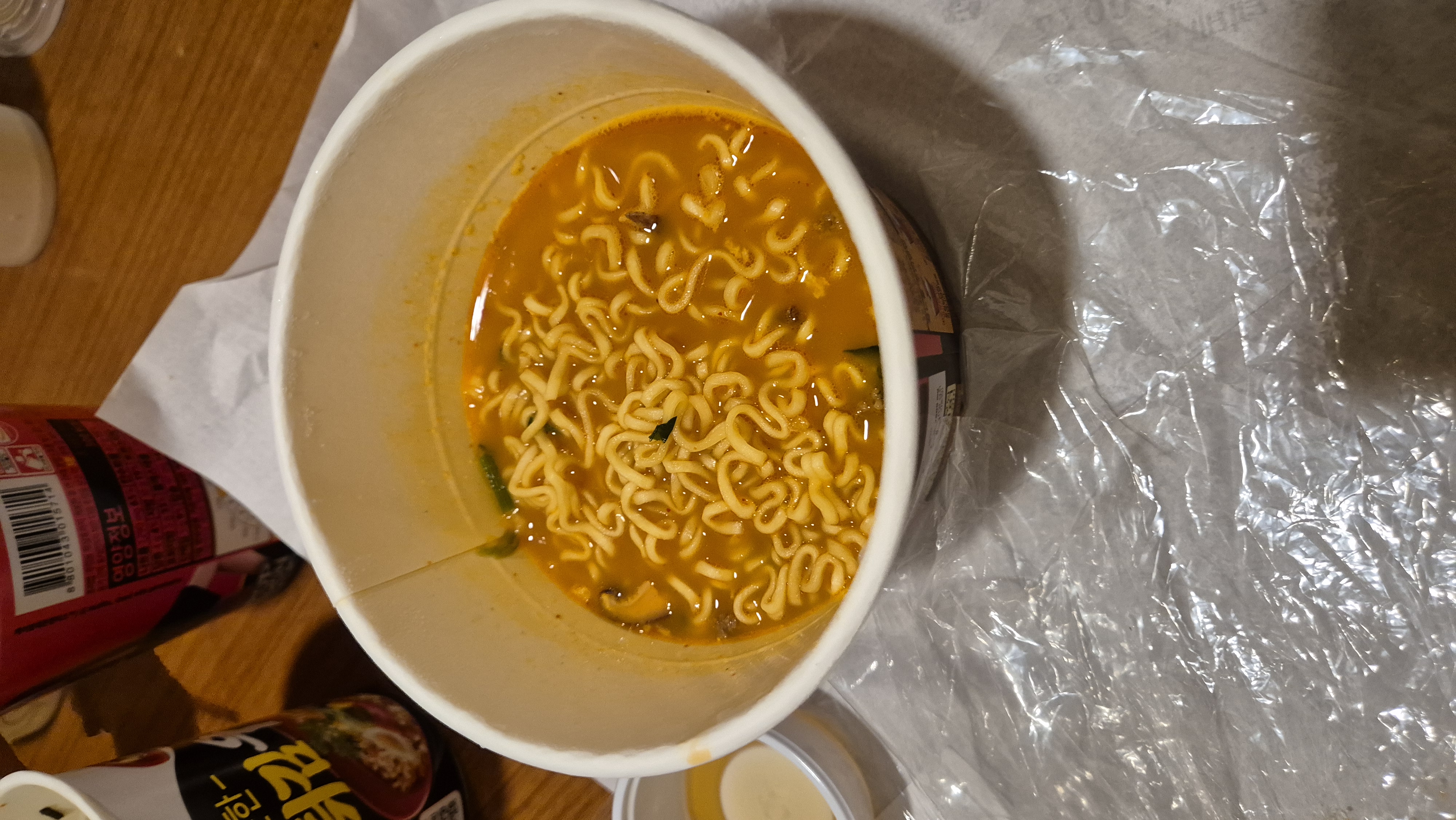 국물이 하나는 있어야 더 맛있는 충무김밥