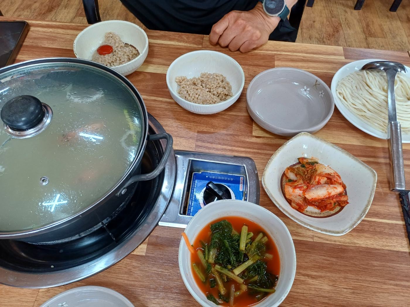 소문난해물칼국수 반찬