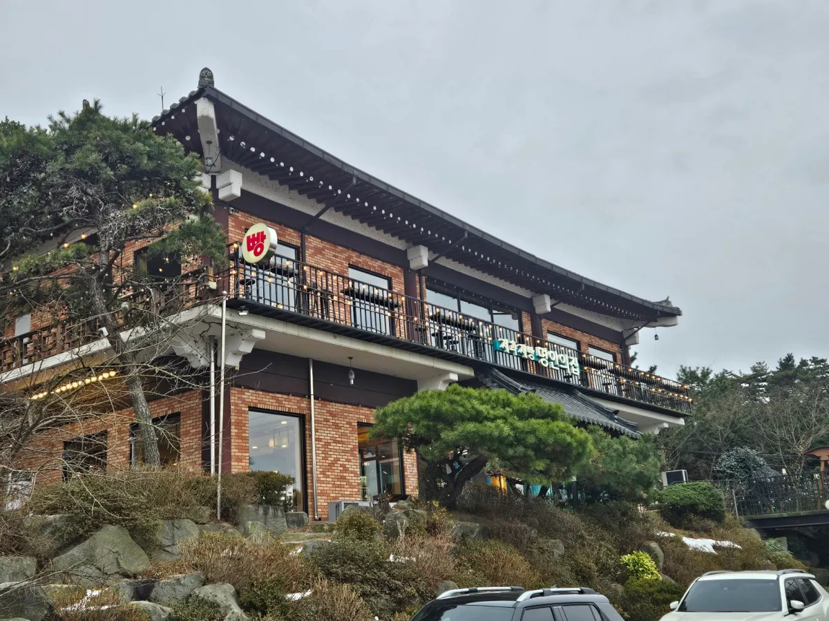 안영순-베이커리-카페-외관