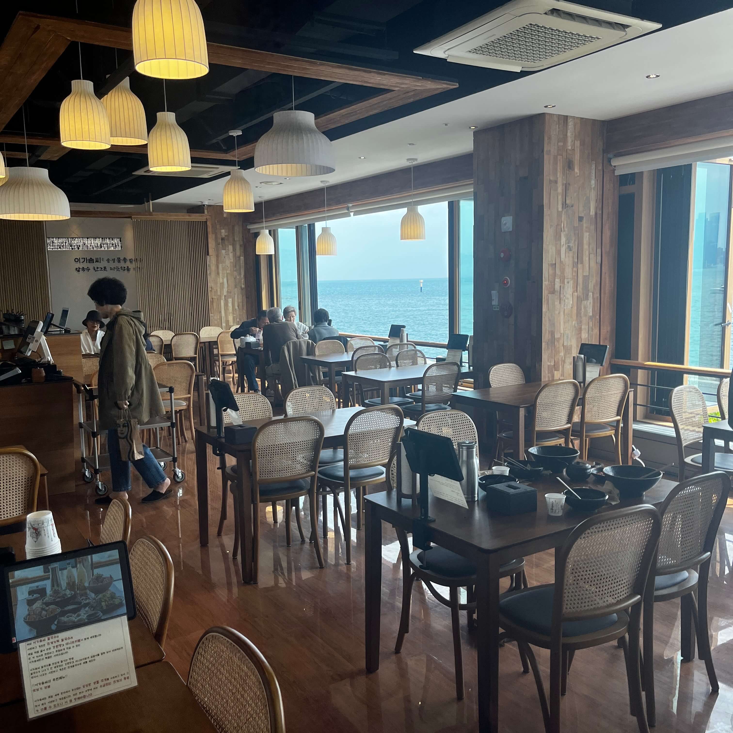 이가솜씨 내부 풍경