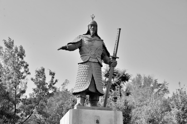 이순신 장군 동상