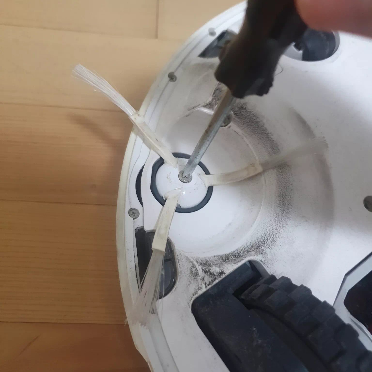 샤오미 로봇 청소기 브러시 나사