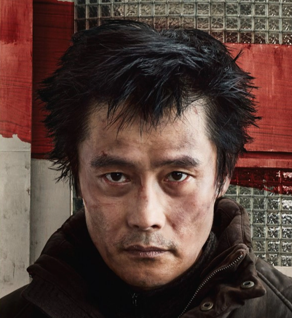 콘크리트 유토피아 출연진. 이병헌(영탁-사진 왼쪽)과 박서준(김민성)(출처-공식홈)