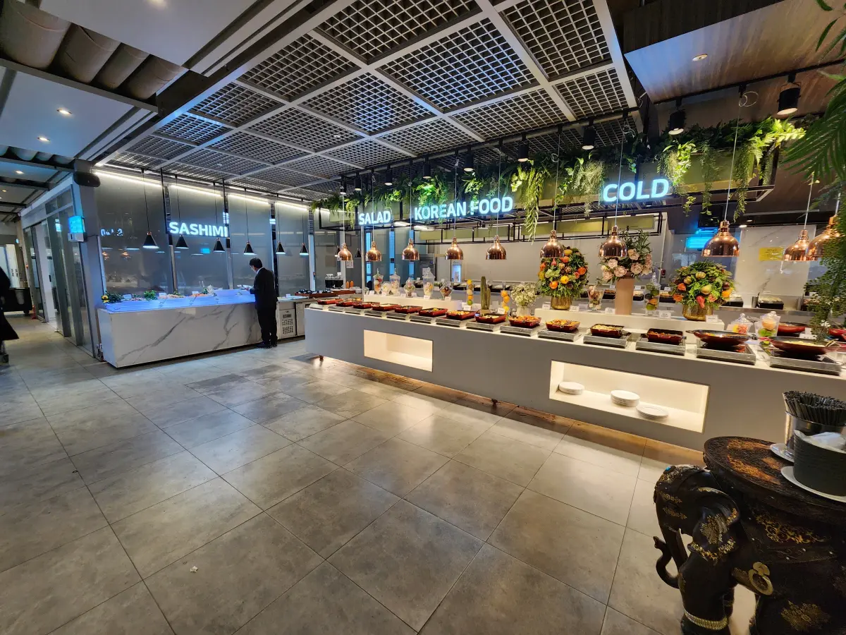 마곡-가성비-좋은-더메이드-뷔페-넓고-쾌적한-음식-섹션