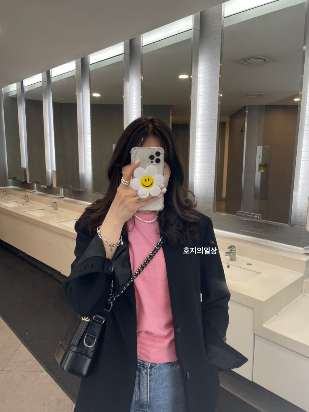 노티드 제주애월점 앞 플리마켓에서 획득한 반지 착옹샷