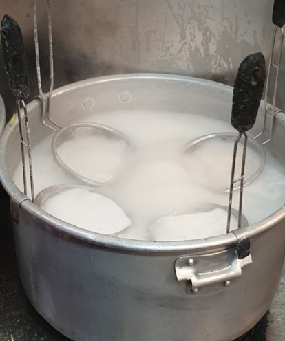 광장시장칼국수집