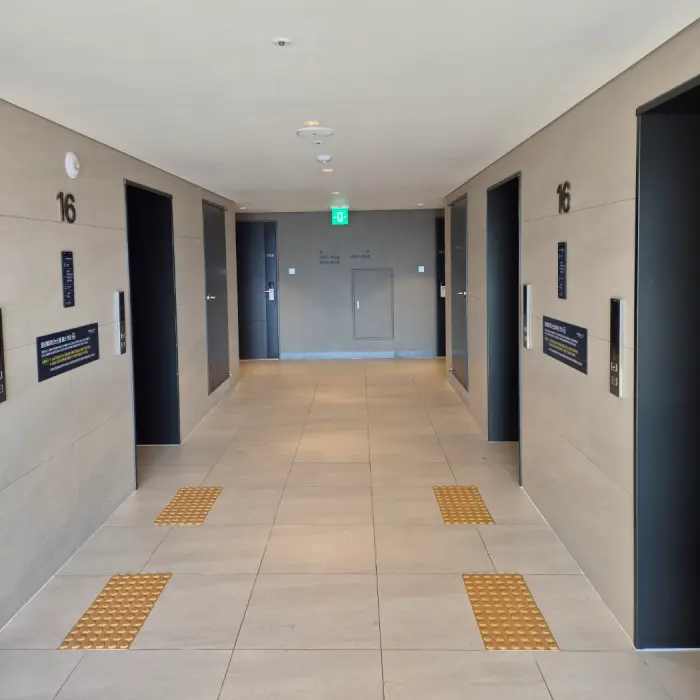 호텔 엘레베이터