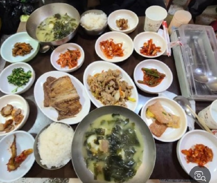 대구-동성로-7천원-13첩밥상