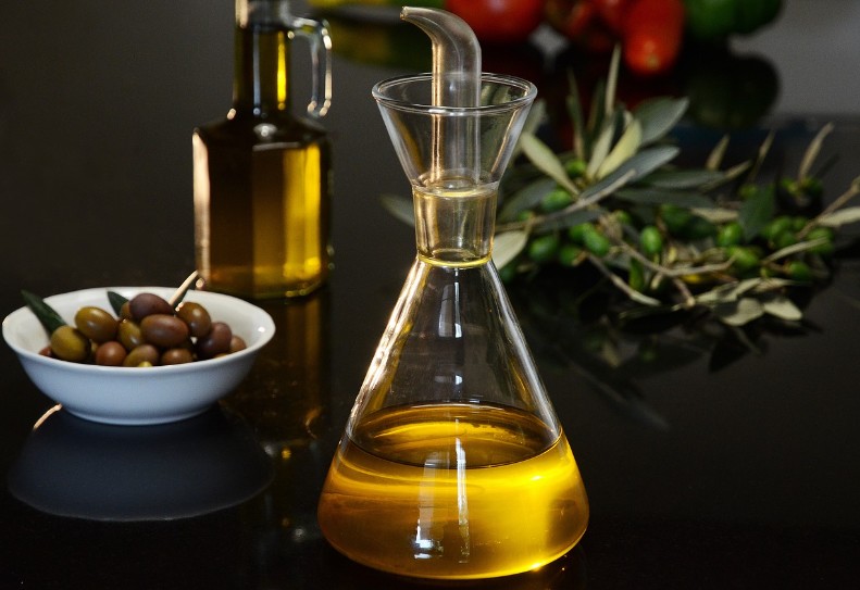 올리브오일 효능｜종류｜제철｜올리브오일 보관법｜가공방법｜먹는방법