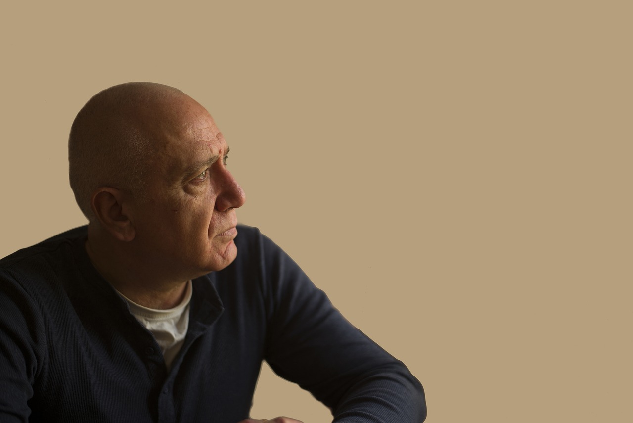 치매에 걸린 사람.