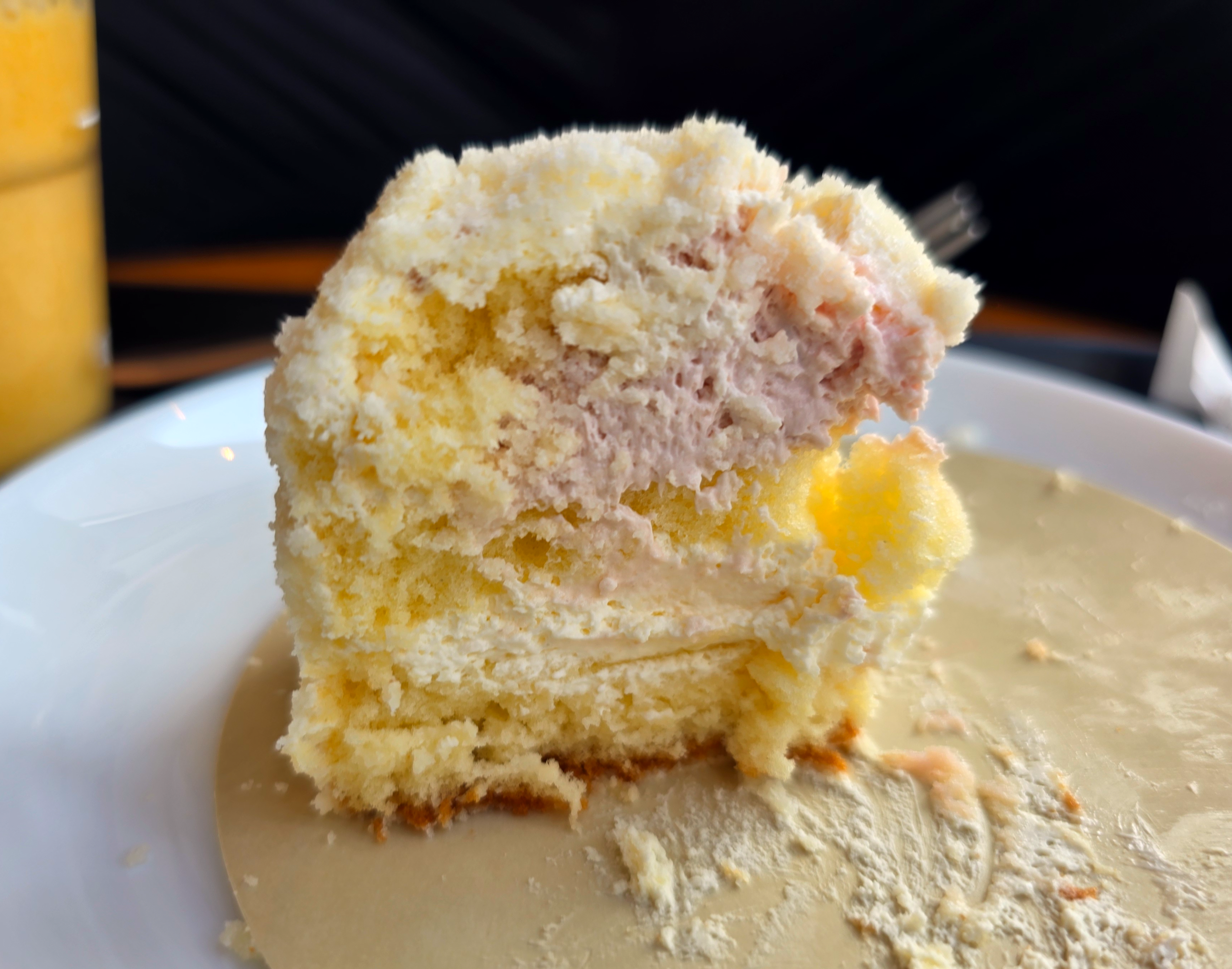 스타벅스디저트딸기눈송이케이크