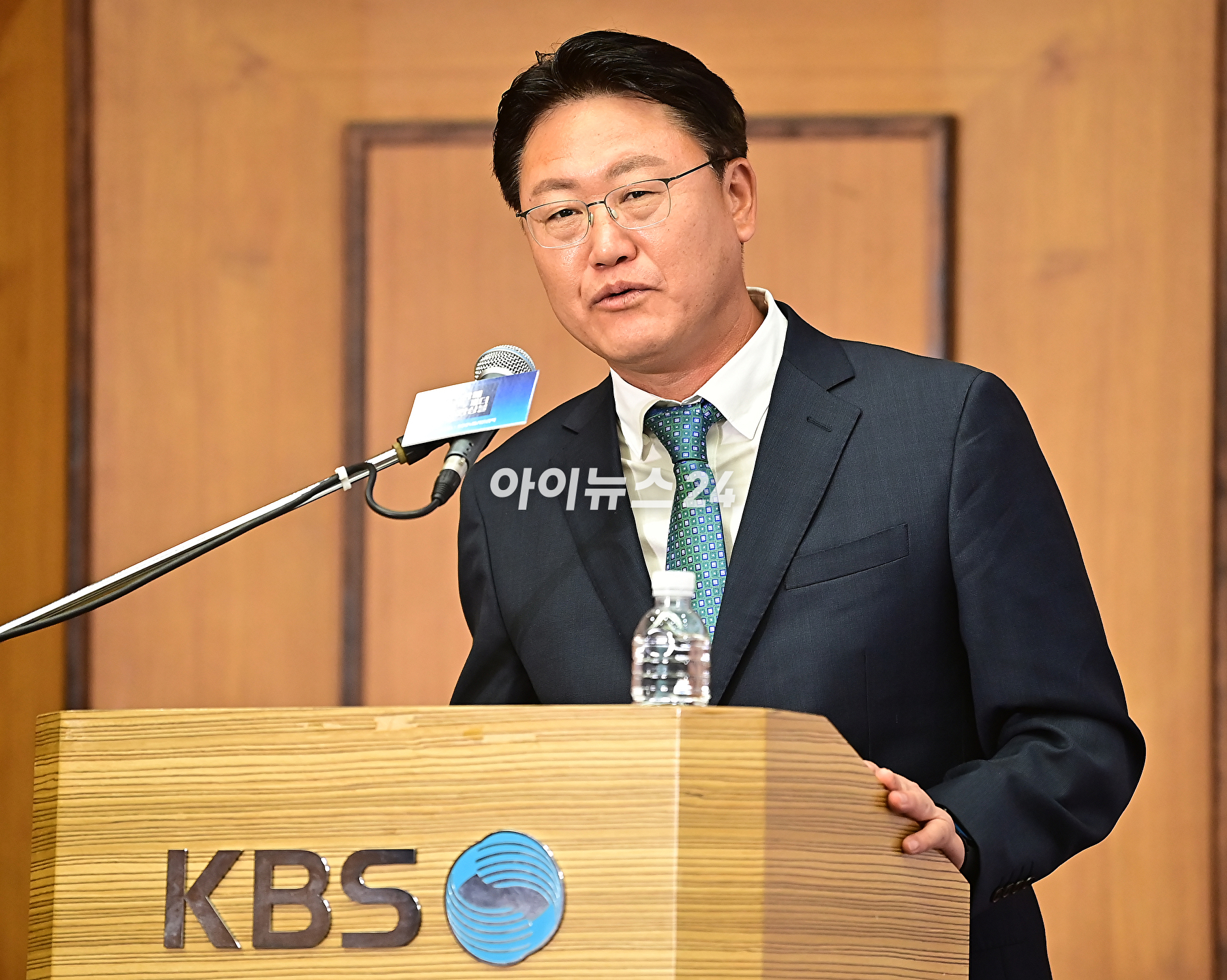 박종국 KBS스포츠 국장이 26일 오전 서울 여의도 KBS신관에서 열린 '2024 파리 하계올림픽 KBS 방송단 발대식&rsquo;에서 발언하고 있다. [사진=곽영래 기자]