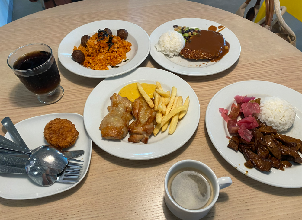 이케아 동부산점 레스토랑, 플랜트 볼 김치볶음밥, 플랜트 숯불갈비, 통등심돈까스, 소금구이 닭갈비 스테이크, 고구마 치즈 고로케